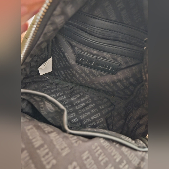 Steve Madden mini backpack - Picture 3 of 3